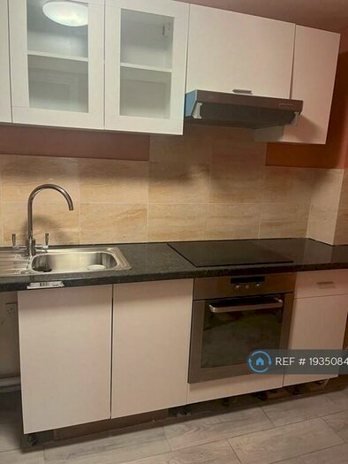 2 Bedroom Flat To Rent In Maytrees, Eastville, Bristol, BS5