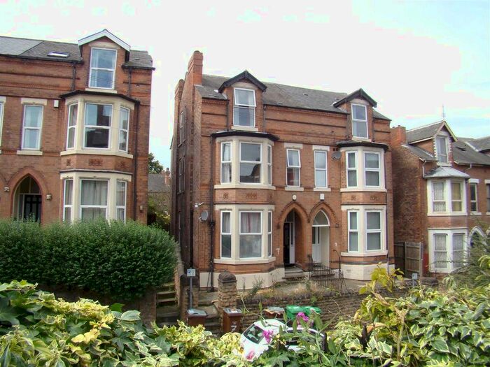 6 Bedroom Semi-Detached House To Rent In Seely Road, Nottingham, NG7