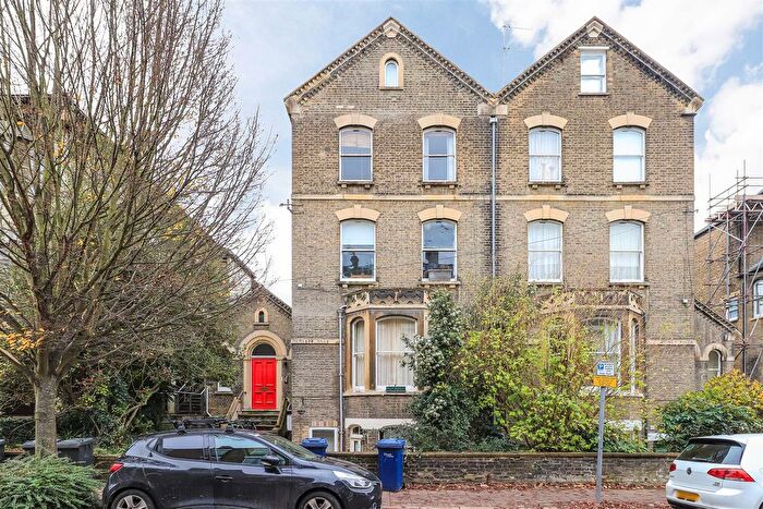 1 Bedroom Flat For Sale In Bateman Street, Cambridge, CB2