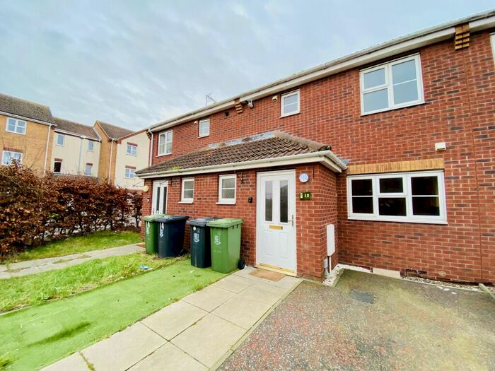 3 Bedroom Terraced House To Rent In Drifters Way, NR31