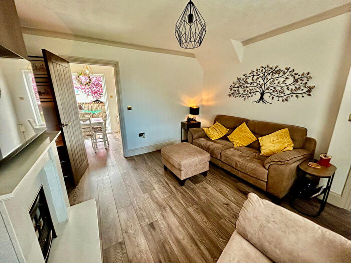 3 Bedroom Terraced House For Sale In Norham Avenue South, South Shields, NE34