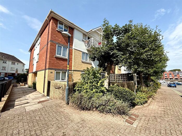 2 Bedroom Maisonette For Sale In Highmoor, Maritime Quarter, Swansea, SA1
