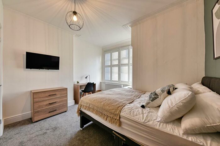 House To Rent In Chestnut Grove, Gedling, Nottingham, NG4