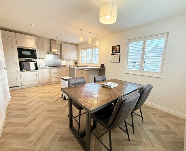 4 Bedroom Detached House For Sale In Nave Close, Warton, PR4