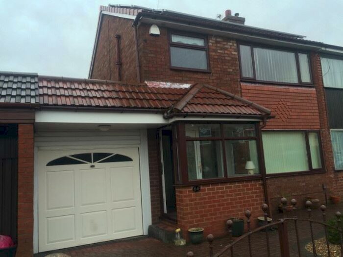 3 Bedroom Semi-Detached House To Rent In Deepdale Drive, Rainhill, Prescot, L35