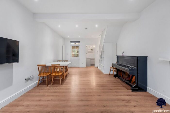 3 Bedroom Terraced House To Rent In Crown Lane, Morden, SM4