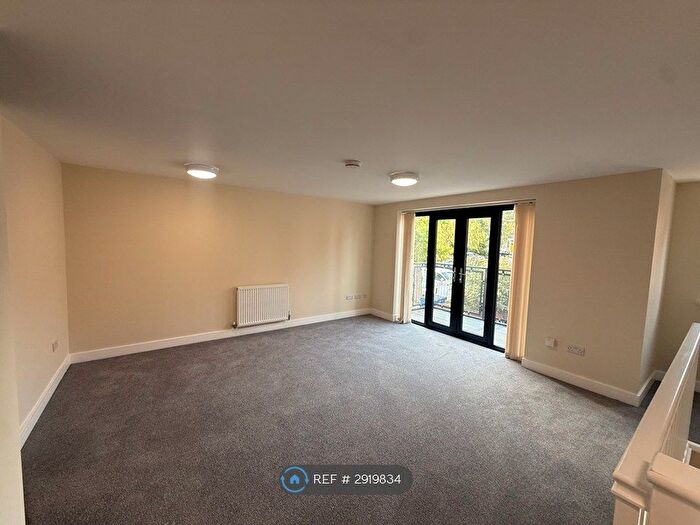 1 Bedroom Flat To Rent In Bedminster, Bristol, BS3