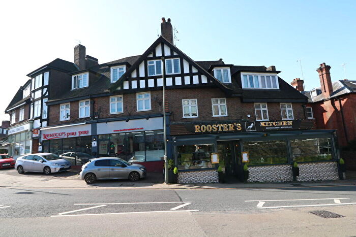Apartment To Rent In High Street, Dorking, RH4