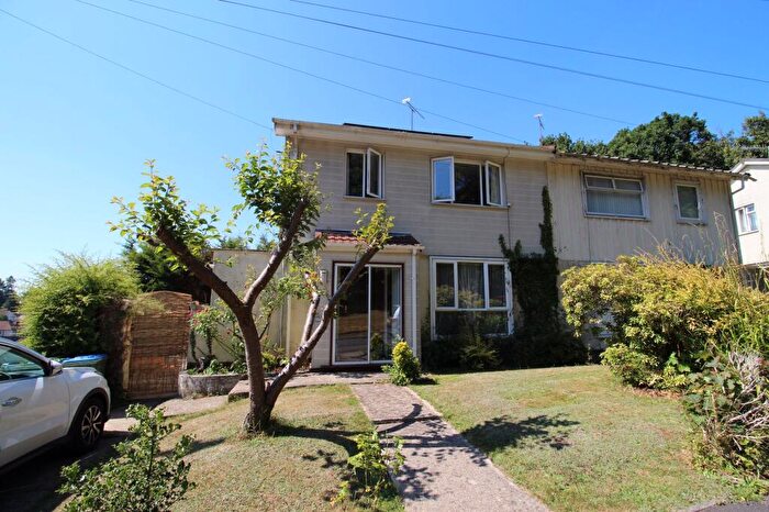 3 Bedroom Semi Detached House For Sale In Rosyth Road, Southampton, SO18