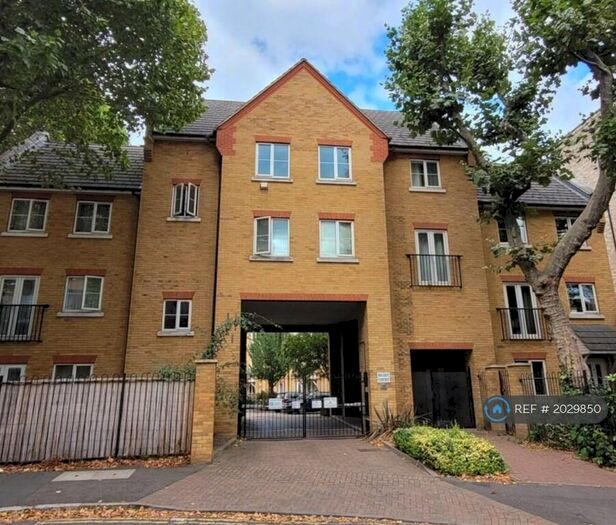 1 Bedroom Flat To Rent In Turner Street, London, E16