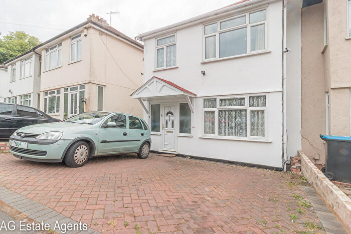 3 Bedroom Terraced House To Rent In Lawn Lane, Hemel Hempstead, Hertfordshire, HP3