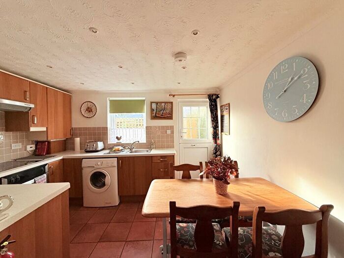 2 Bedroom Cottage For Sale In Shore Road, Hythe, Southampton, SO45