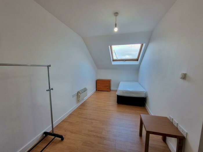 Studio To Rent In Railway Road, Newhaven, BN9