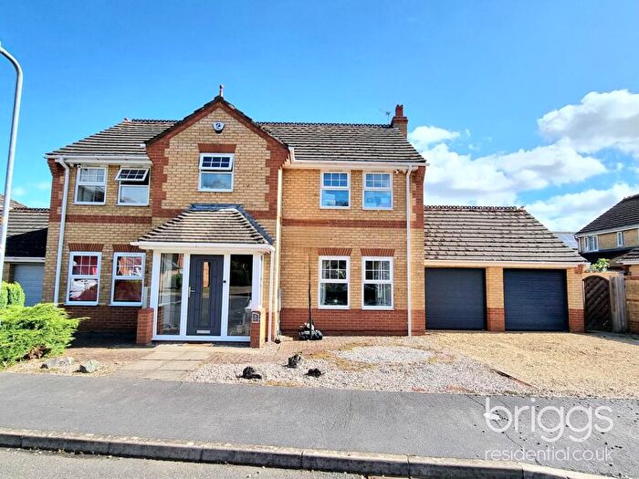 4 Bedroom Detached House For Sale In Osbourne Way, Market Deeping, PE6