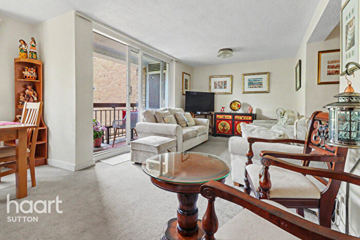 2 Bedroom Flat For Sale In Mulgrave Road, Sutton, SM2