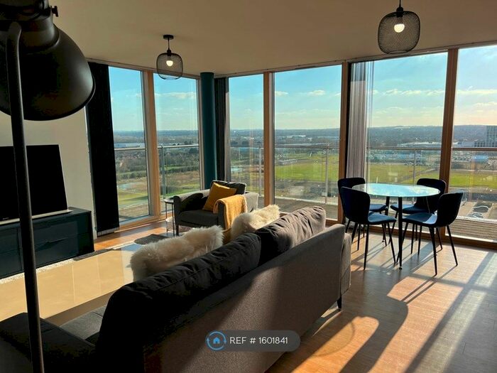 3 Bedroom Flat To Rent In Pearl House, Milton Keynes, MK9