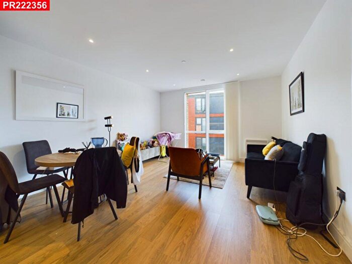 1 Bedroom Flat To Rent In Hurst Street, Birmingham, – Bedroom Flat, B5