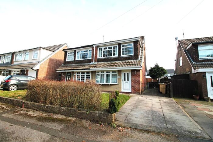 3 Bedroom Semi-Detached House To Rent In Longhirst Close, Bolton, BL1