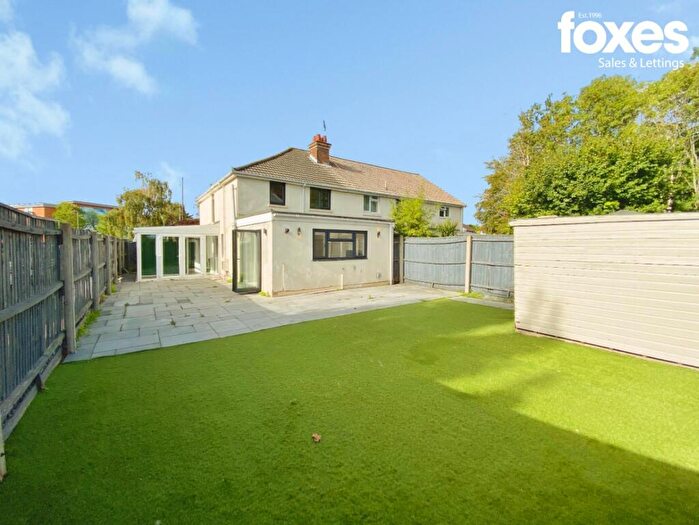 4 Bedroom Semi-Detached House For Sale In Millhams Road, Kinson, BH10