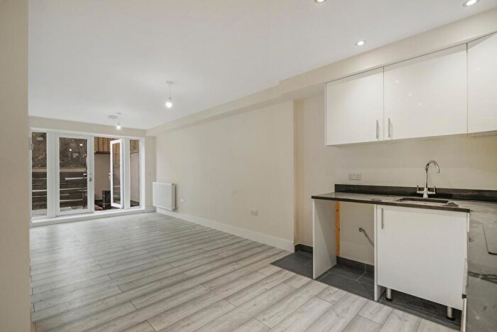 2 Bedroom Flat To Rent In Crouch Hill, Crouch End, N8