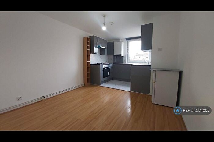 1 Bedroom Flat To Rent In Jansen Walk, London, SW11