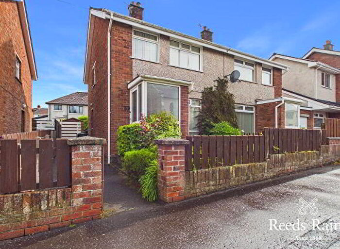 3 Bedroom Semi-Detached House For Sale In Gilnahirk Road, Belfast, BT5