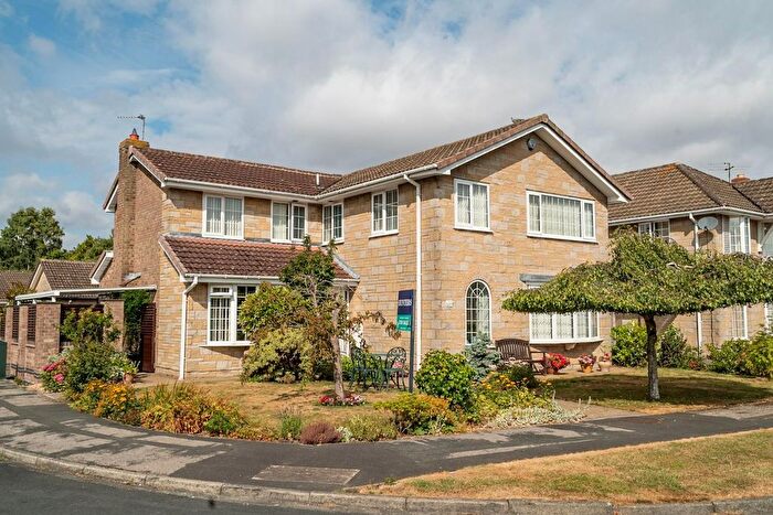 4 Bedroom Detached House For Sale In Greystone Court, Haxby, York, YO32