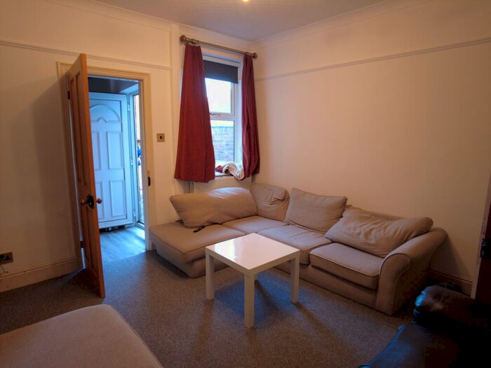 4 Bedroom Terraced House To Rent In Cecil Street, Lincoln, LN1