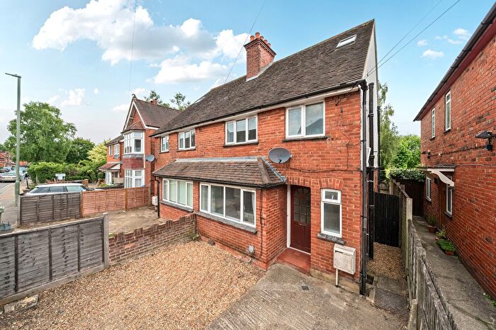4 Bedroom Semi Detached House For Sale In Recreation Road, Guildford, GU1