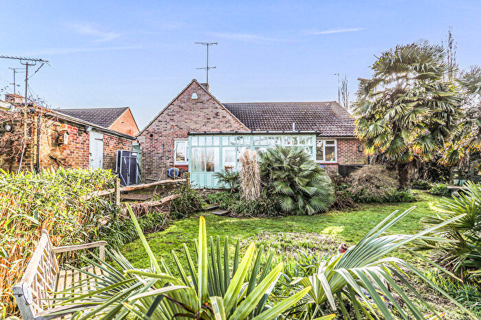 3 Bedroom Detached House For Sale In Orchard Way, Hurrstpierpoint, BN6