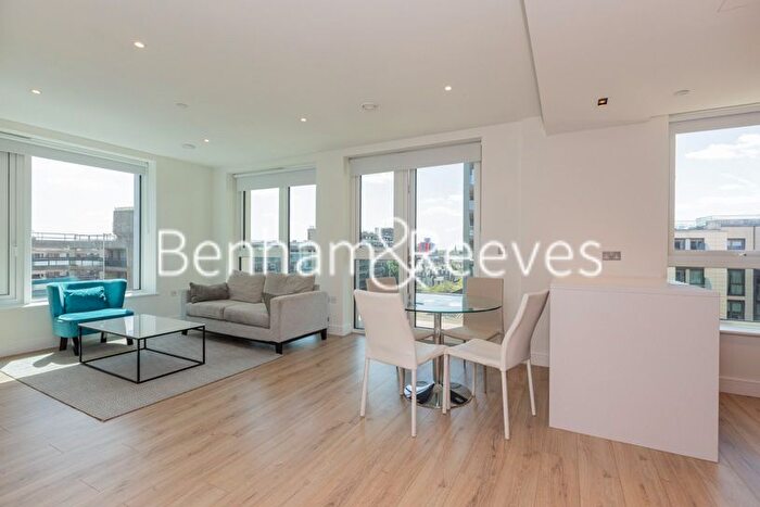 2 Bedroom Flat To Rent In Beadon Road, Hammersmith, W6