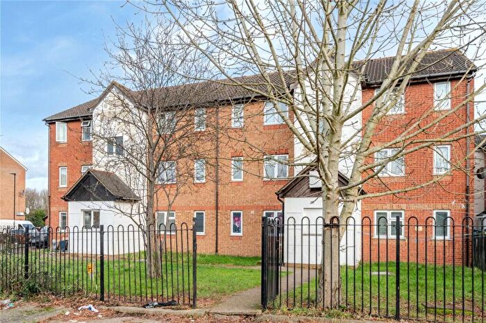 1 Bedroom Flat To Rent In Whitehead Close, Edmonton, London, N18
