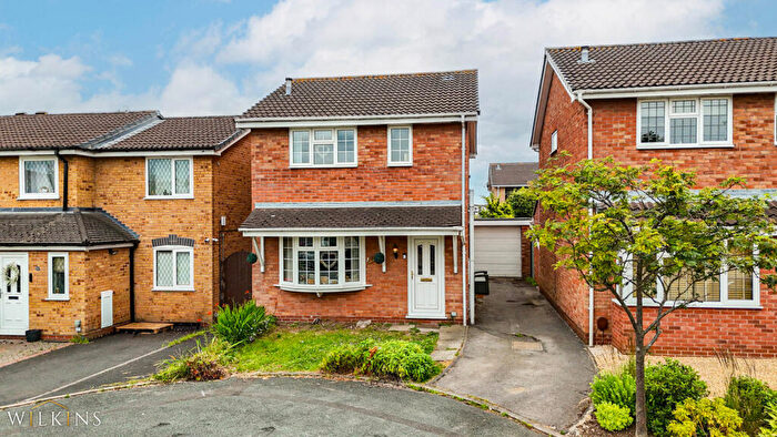 3 Bedroom Detached House For Sale In Conway Close, Stretton, Staffordshire, DE13