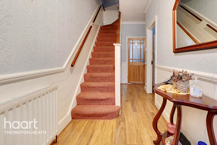 3 Bedroom Terraced House For Sale In Oaklands Avenue, Thornton Heath, CR7