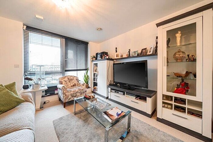 2 Bedroom Flat For Sale In Sonar House, Ilford, London, IG6