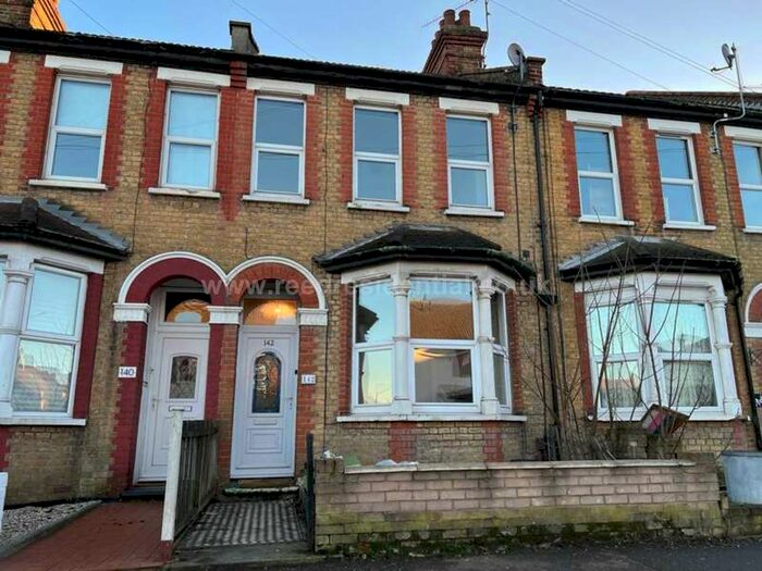 2 Bedroom Terraced House To Rent In Fairfax Drive, Westcliff On Sea, SS0