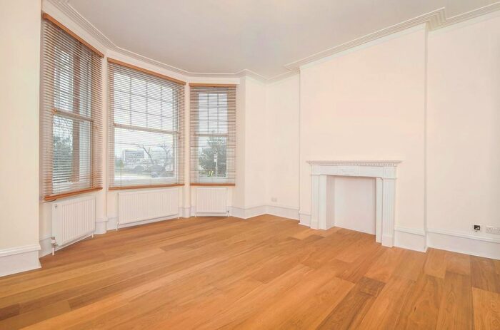 2 Bedroom Flat To Rent In Lower Richmond Road, London, SW15