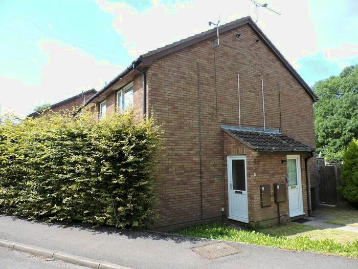 1 Bedroom Terraced House To Rent In Maw Close, Basingstoke, RG22