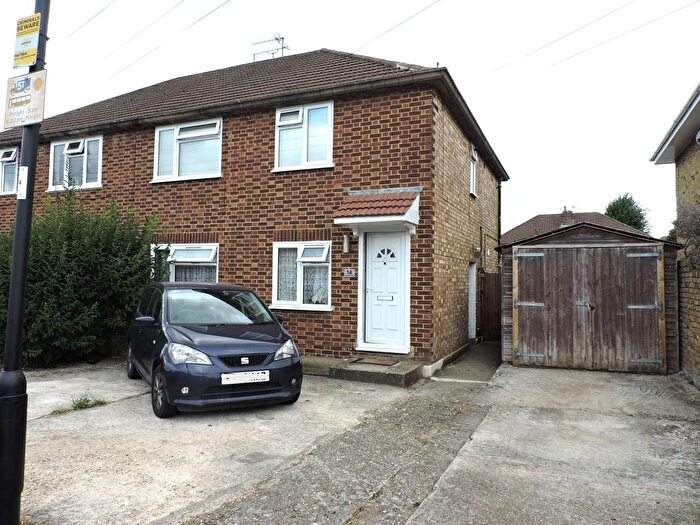 2 Bedroom Maisonette To Rent In Ferndale Road, Enfield, EN3