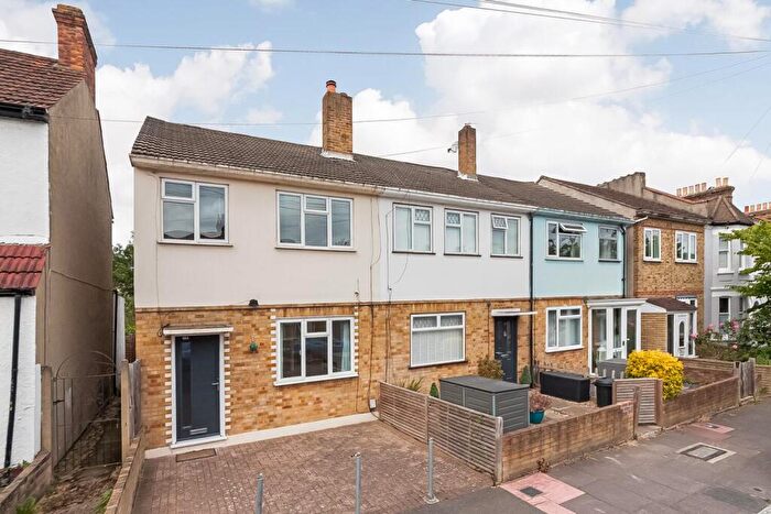 3 Bedroom End Of Terrace House To Rent In Suffield Road, Penge, London, SE20