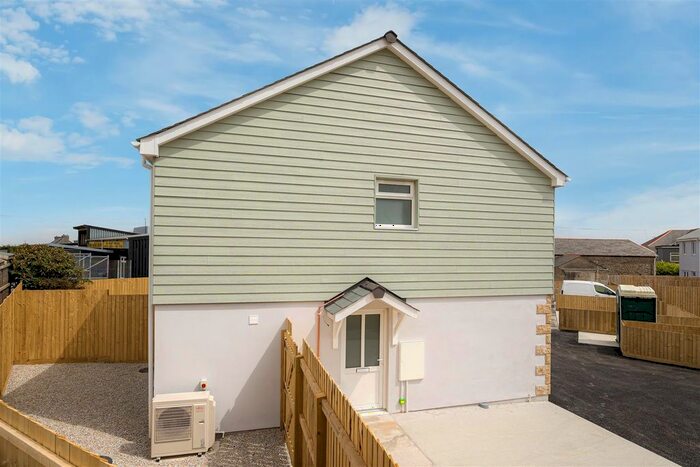 3 Bedroom Semi-Detached House For Sale In Longdowns, Penryn, TR10