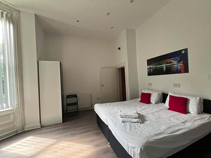 Property To Rent In Princes Avenue, Hull, HU5