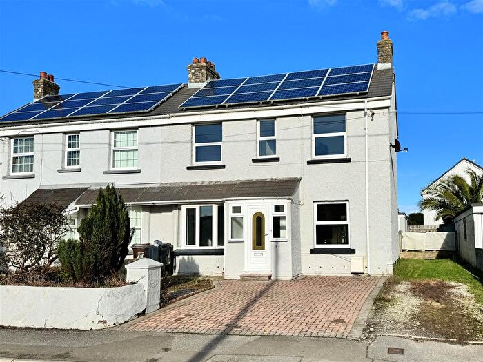 3 Bedroom Semi-Detached House For Sale In Treloggan Road, Newquay, TR7