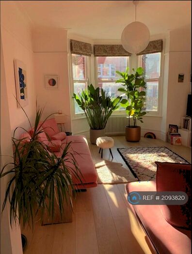 4 Bedroom Terraced House To Rent In London, London, N2
