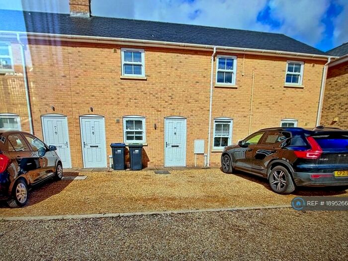 2 Bedroom Flat To Rent In Paddock Street, Soham, Ely, CB7