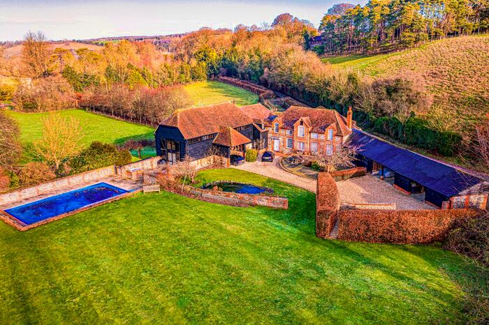 7 Bedroom Detached House For Sale In Mapleton Farm, Lower Basildon, RG8