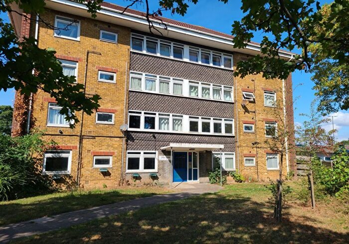1 Bedroom Flat For Sale In Old Redbridge Road, Southampton, SO15