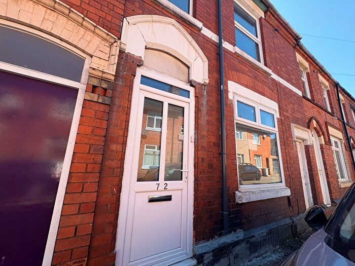 3 Bedroom Terraced House To Rent In Princes Street, Kettering, NN16