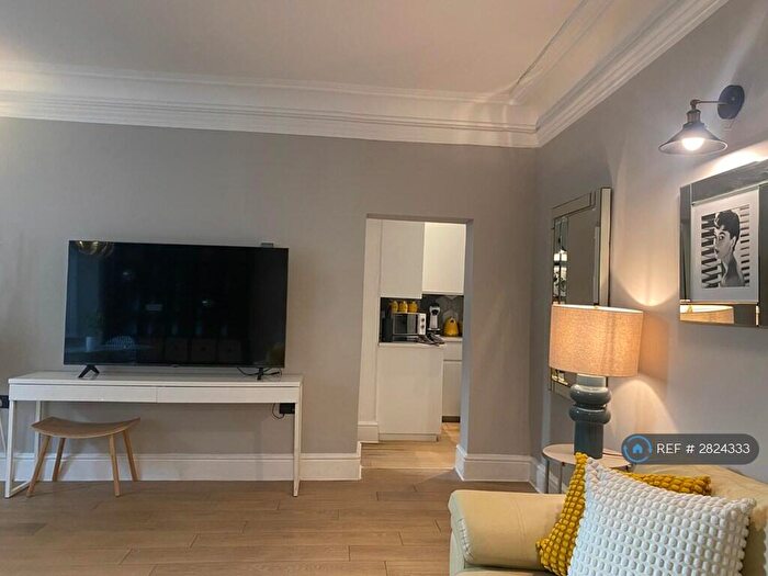 2 Bedroom Flat To Rent In Abbey Road, London, NW8