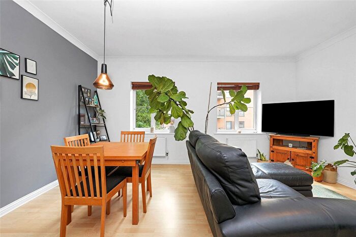 2 Bedroom Flat To Rent In Briary Court, Turner Street, London, E16